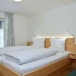 Haus Wasserfall