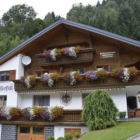 Haus Wasserfall * Sankt Gallenkirch